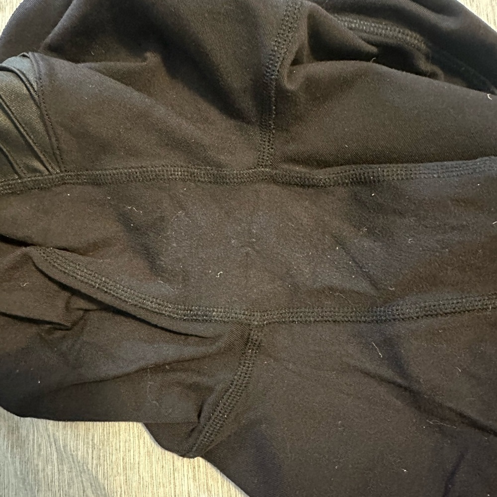 ALO Black Leggings - Picture 4 of 6